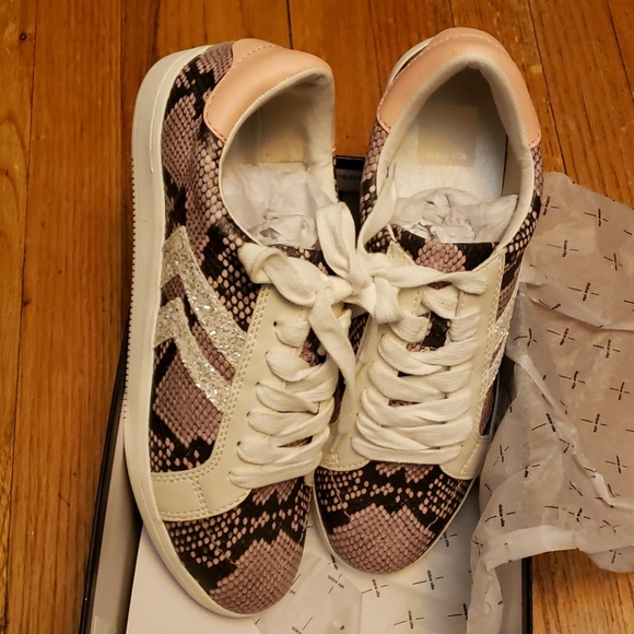 dolce vita wynd sneaker boots